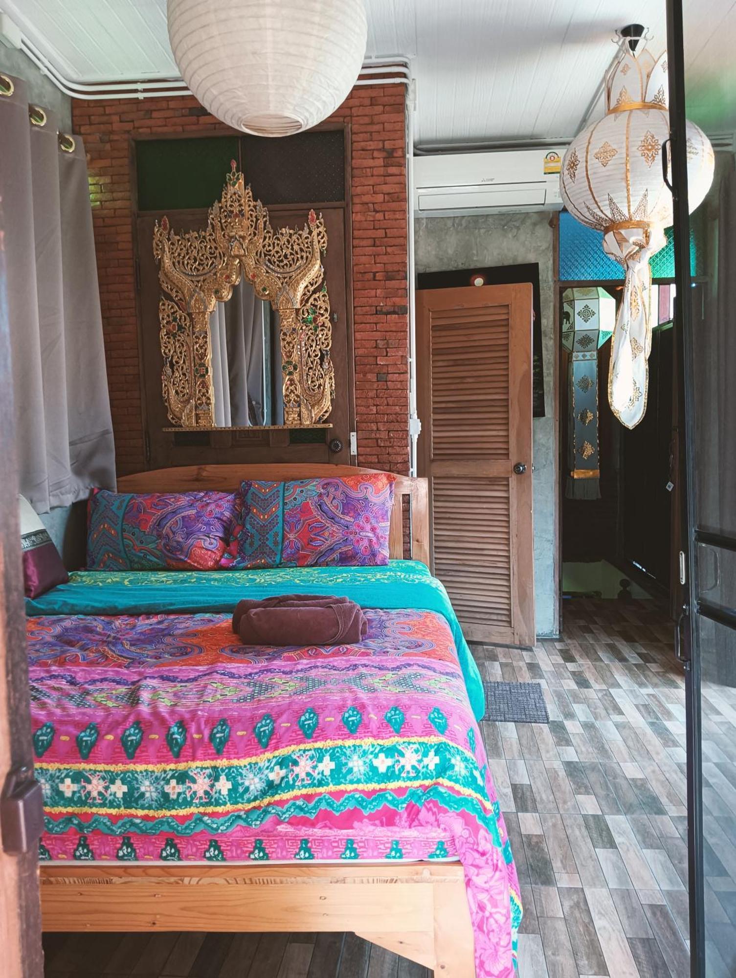 Huen Chiang Man Hostel (Adults Only) Чіангмай Екстер'єр фото