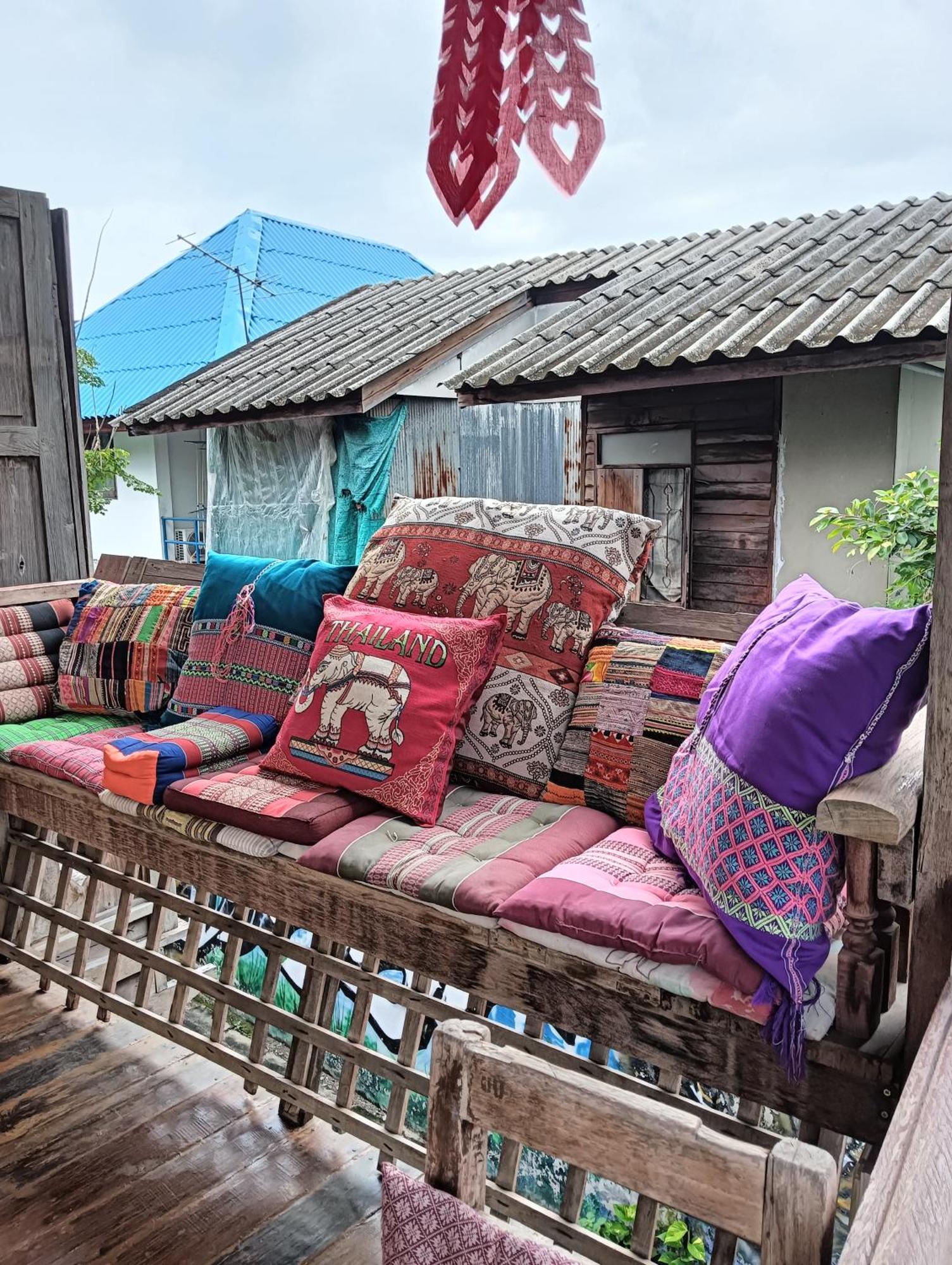 Huen Chiang Man Hostel (Adults Only) Чіангмай Екстер'єр фото