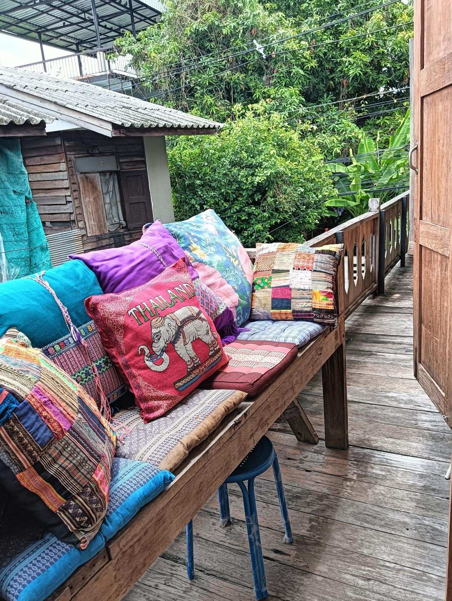 Huen Chiang Man Hostel (Adults Only) Чіангмай Екстер'єр фото
