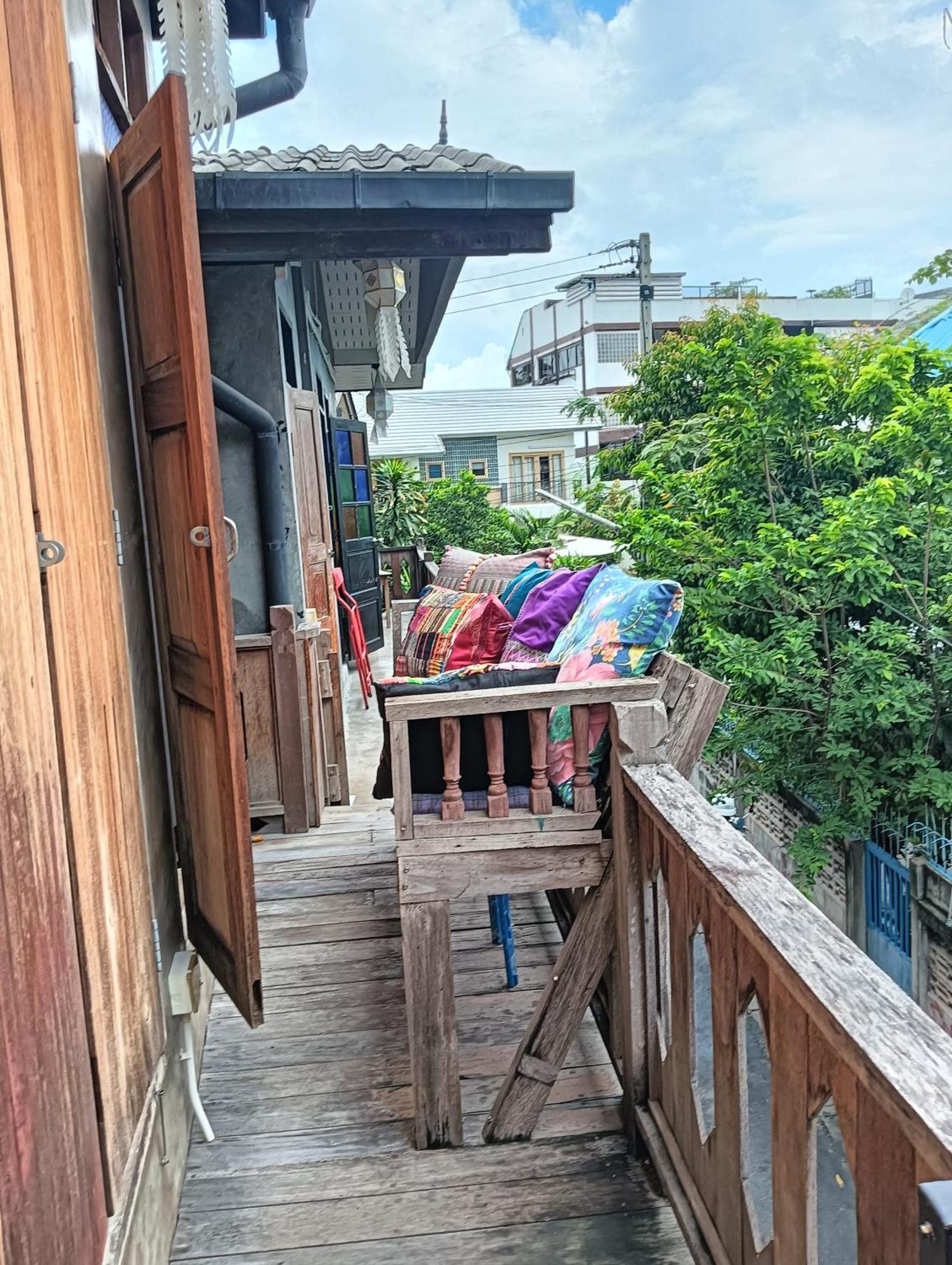 Huen Chiang Man Hostel (Adults Only) Чіангмай Екстер'єр фото
