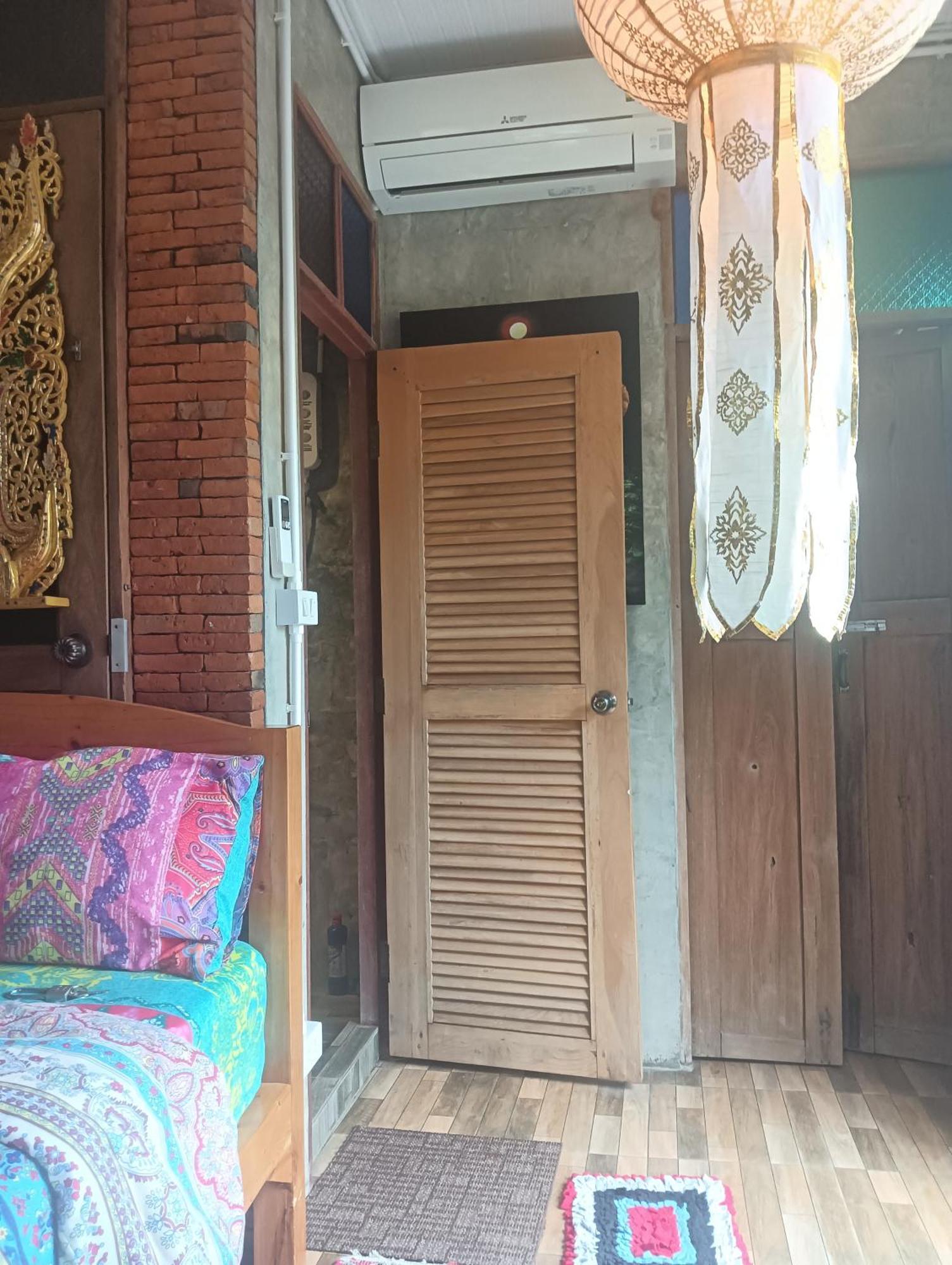 Huen Chiang Man Hostel (Adults Only) Чіангмай Екстер'єр фото