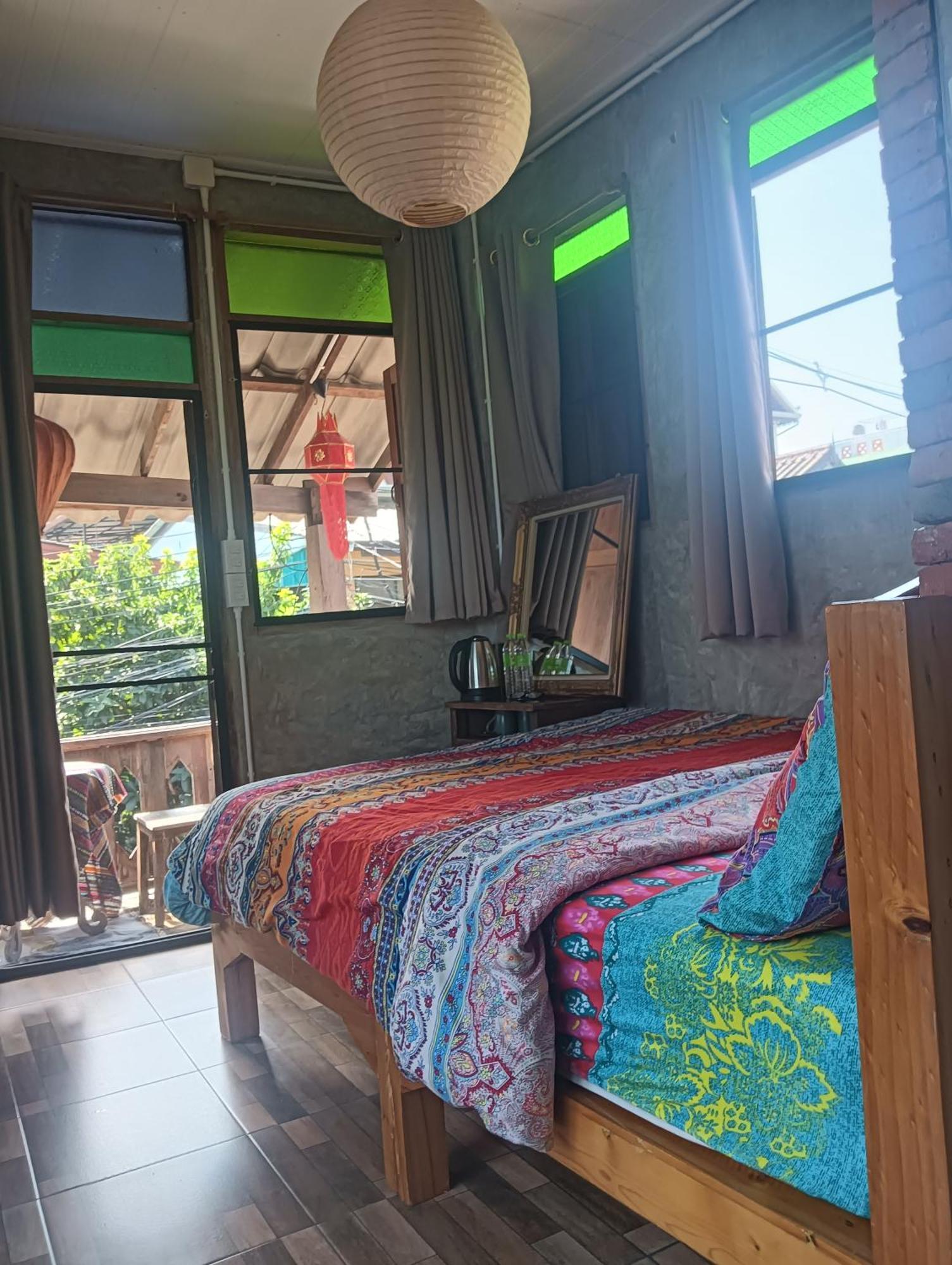Huen Chiang Man Hostel (Adults Only) Чіангмай Екстер'єр фото