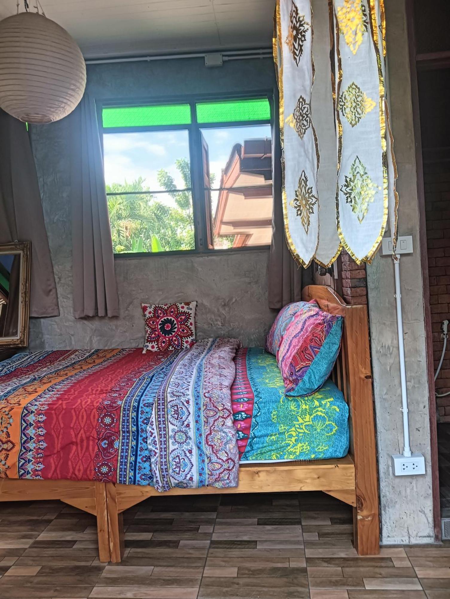 Huen Chiang Man Hostel (Adults Only) Чіангмай Екстер'єр фото