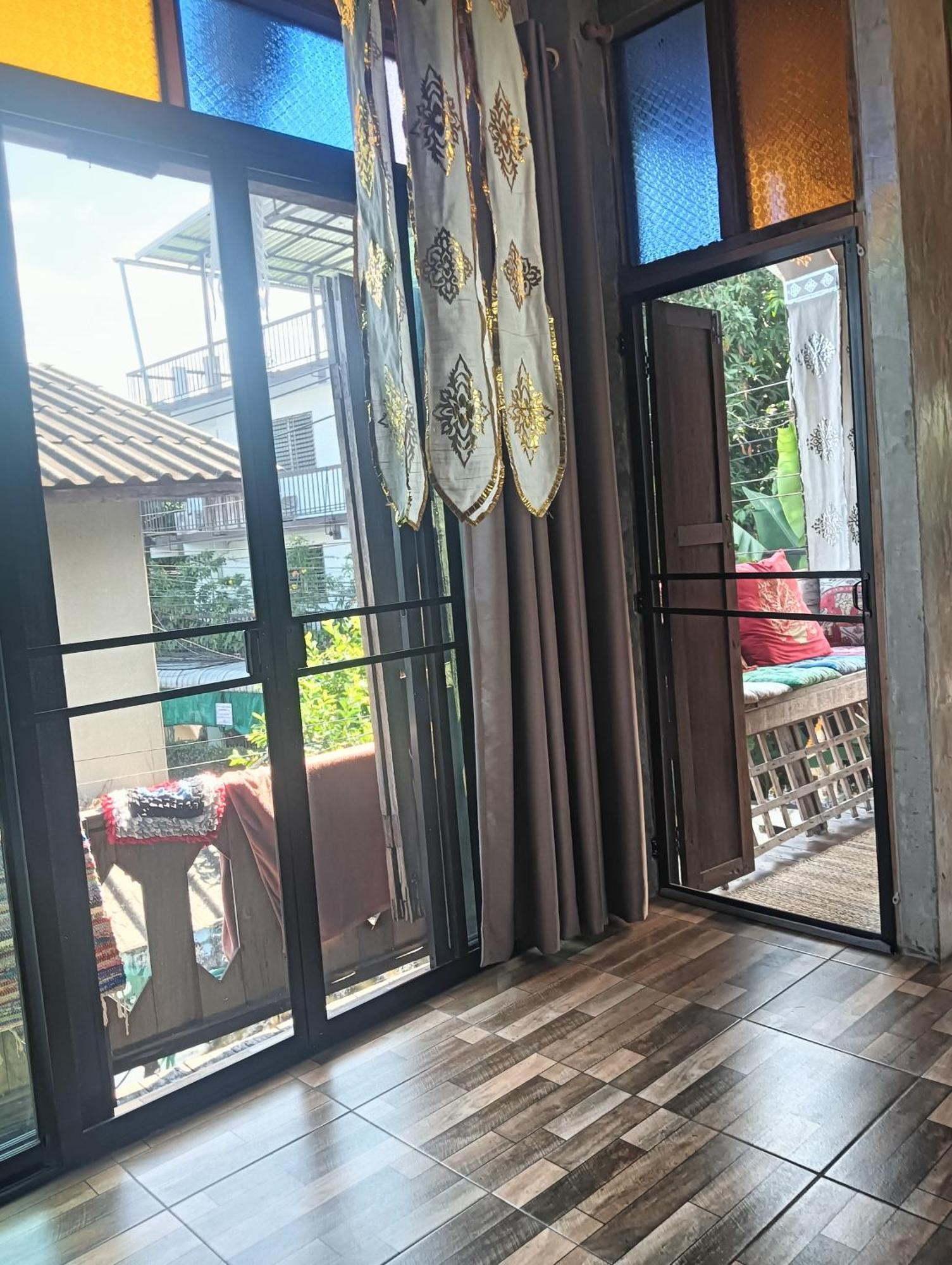 Huen Chiang Man Hostel (Adults Only) Чіангмай Екстер'єр фото
